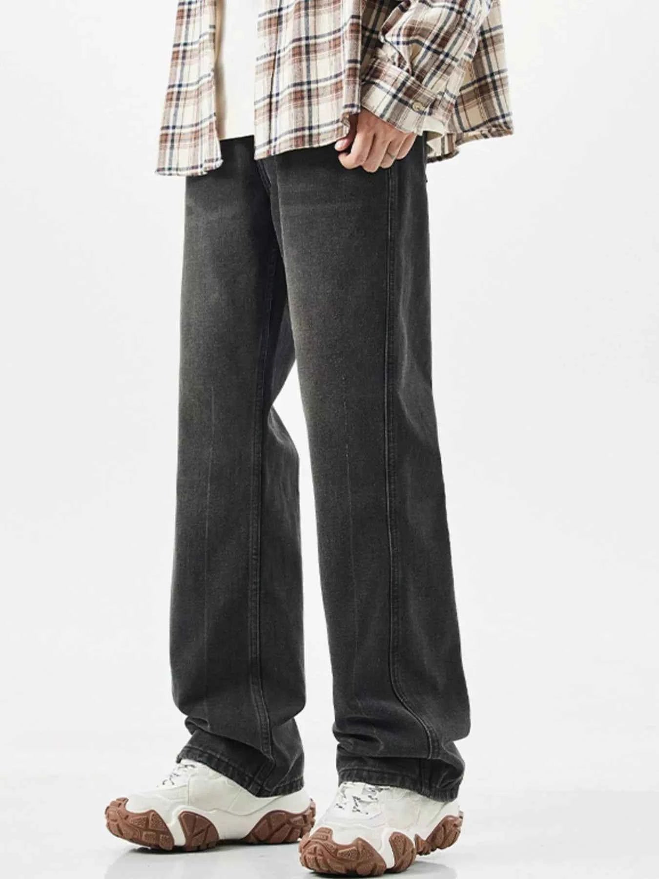 VINTAGE WASH RELAXED FIT JEANS